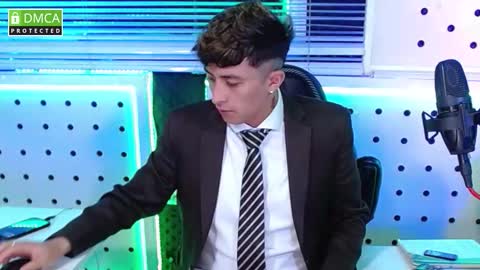 DARKO0717 online show from October 21, 1:36 pm