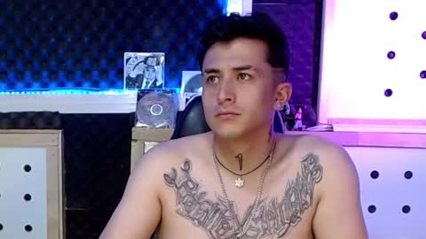 Snapshot of darko0717 chatting on December 5, 1:47 am DARKO0717 online show from December 5, 1:47 am