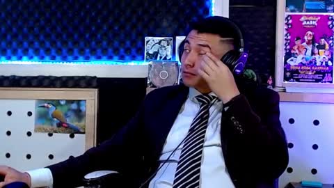 Snapshot of darko0717 chatting on February 7, 4:35 pm DARKO0717 online show from February 7, 4:35 pm