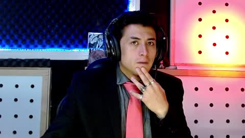 Snapshot of darko0717 chatting on December 23, 3:12 pm DARKO0717 online show from December 23, 3:12 pm