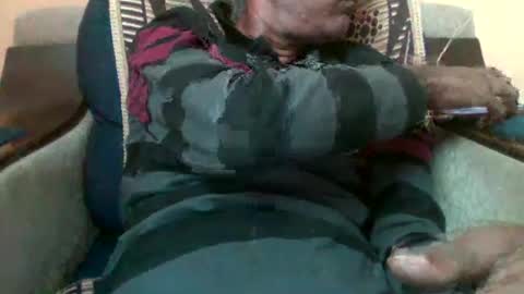 darkthickhead1 online show from January 1, 6:59 pm