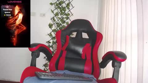 Snapshot of darkviper26 chatting on September 12, 11:54 am darkviper26 online show from September 12, 11:54 am
