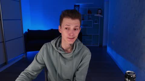 your lovely Oli online show from December 27, 2:58 am