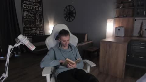 your lovely Oli online show from October 1, 3:54 am