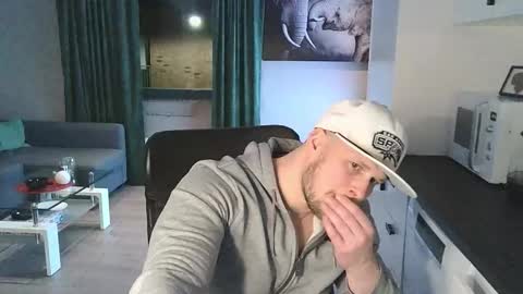 Dario online show from February 18, 8:17 pm