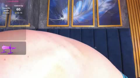 darwin_horny2 online show from May 3, 12:13 am