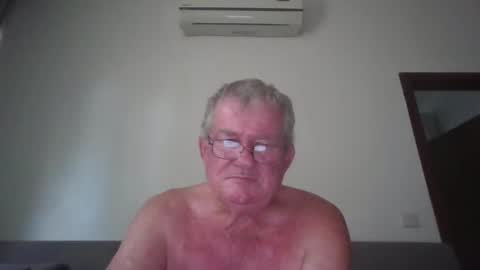 darwincock online show from April 22, 1:45 am