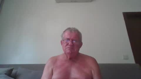 darwincock online show from April 8, 1:28 am