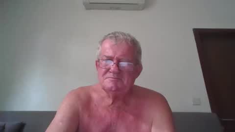 darwincock online show from April 17, 3:20 am