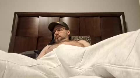 Snapshot of daryldman chatting on October 24, 11:56 am daryldman online show from October 24, 11:56 am