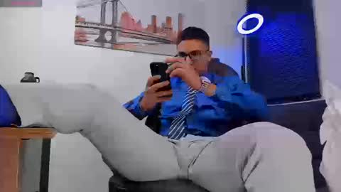 Snapshot of dash_bukoski chatting on September 17, 1:23 pm Dash online show from September 17, 1:23 pm