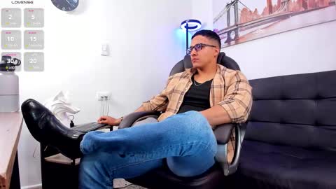 Dash online show from October 28, 1:57 pm