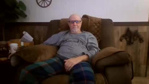Snapshot of dave571960 chatting on October 4, 10:53 am dave571960 online show from October 4, 10:53 am