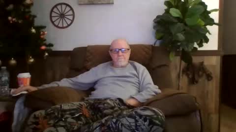 dave571960 online show from December 21, 12:57 pm