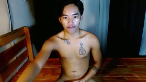Snapshot of dave_boyyy chatting on October 6, 7:02 am dave_boyyy online show from October 6, 7:02 am