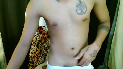 Snapshot of dave_boyyy chatting on October 5, 7:01 am dave_boyyy online show from October 5, 7:01 am