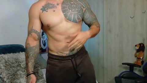 DAVE MAX online show from February 3, 4:41 pm