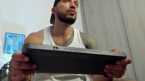 Snapshot of dave_max93 chatting on October 5, 7:40 pm DAVE MAX online show from October 5, 7:40 pm