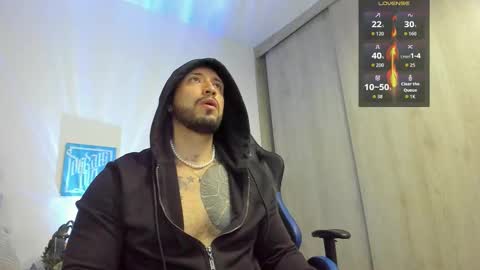 Snapshot of dave_max93 chatting on October 12, 2:27 am DAVE MAX online show from October 12, 2:27 am