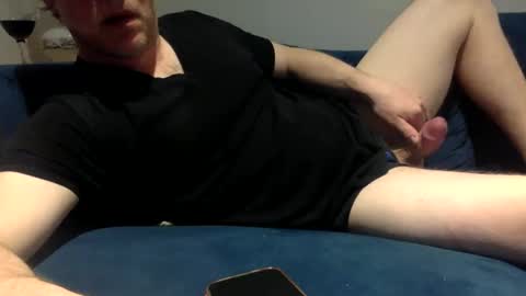 daveb709709709 online show from June 7, 2:29 am