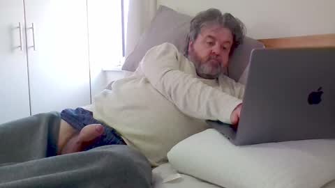 Snapshot of davenotts27179 chatting on March 9, 7:56 am Dave notts online show from March 9, 7:56 am