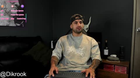 Snapshot of davevilboy chatting on February 3, 12:14 pm Daves online show from February 3, 12:14 pm