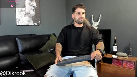 Snapshot of davevilboy chatting on January 30, 12:27 pm Daves online show from January 30, 12:27 pm