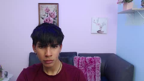 Snapshot of david_925_ chatting on September 28, 4:21 am David online show from September 28, 4:21 am