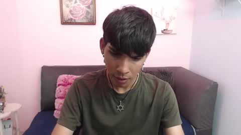 Snapshot of david_925_ chatting on September 24, 4:34 am David online show from September 24, 4:34 am
