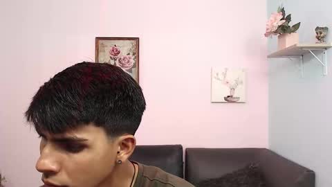 Snapshot of david_925_ chatting on October 14, 4:52 am David online show from October 14, 4:52 am