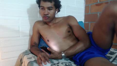 Snapshot of david__harp chatting on January 8, 3:29 am online show from January 8, 3:29 am