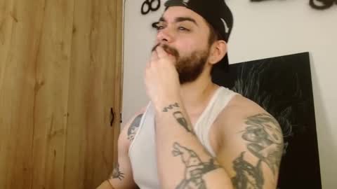 Twitter davidsanctum online show from March 28, 5:07 am