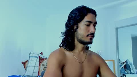 Snapshot of david_johnson372 chatting on October 29, 11:13 am Hey im David that loves to explore and speak their fantasies. Very open talktative and nice. Feel free to chat with me online show from October 29, 11:13 am