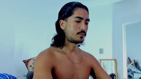 Snapshot of david_johnson372 chatting on October 13, 11:49 am Hey im David that loves to explore and speak their fantasies. Very open talktative and nice. Feel free to chat with me online show from October 13, 11:49 am