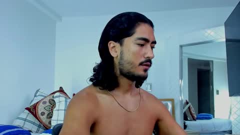 Snapshot of david_johnson372 chatting on November 1, 11:36 am Hey im David that loves to explore and speak their fantasies. Very open talktative and nice. Feel free to chat with me online show from November 1, 11:36 am