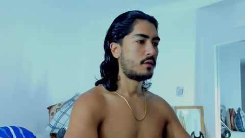 Snapshot of david_johnson372 chatting on October 26, 10:50 am Hey im David that loves to explore and speak their fantasies. Very open talktative and nice. Feel free to chat with me online show from October 26, 10:50 am