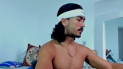 Snapshot of david_johnson372 chatting on October 15, 9:22 pm Hey im David that loves to explore and speak their fantasies. Very open talktative and nice. Feel free to chat with me online show from October 15, 9:22 pm