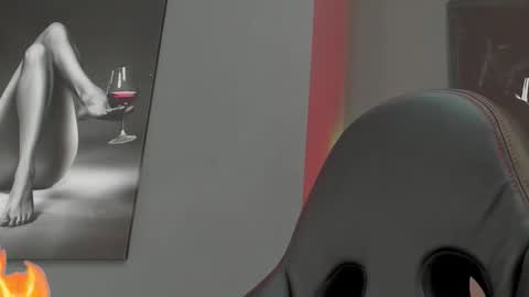 Snapshot of david_jons7 chatting on October 14, 12:34 pm David Jons online show from October 14, 12:34 pm