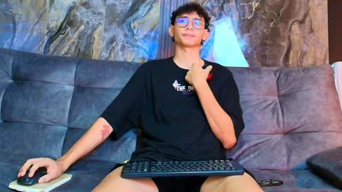 David online show from December 9, 9:28 am