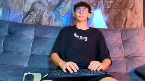 David online show from December 8, 11:19 pm