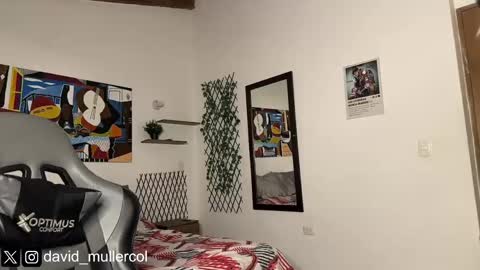 Snapshot of david_muller_ chatting on September 15, 11:17 pm David online show from September 15, 11:17 pm