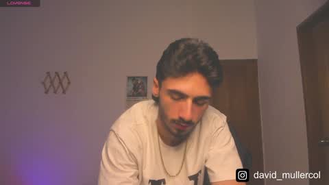 Snapshot of david_muller_ chatting on January 26, 5:13 pm David online show from January 26, 5:13 pm