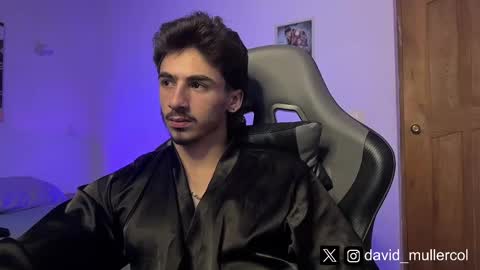 Snapshot of david_muller_ chatting on February 26, 6:42 pm David online show from February 26, 6:42 pm