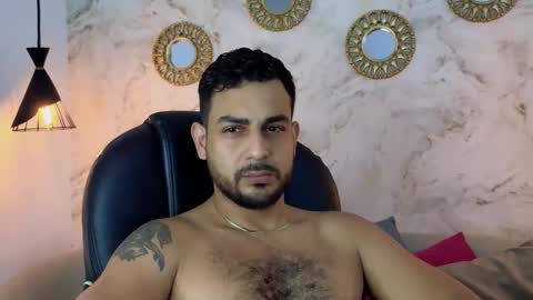 Snapshot of david_oliveira chatting on March 4, 1:17 pm JF oliveira online show from March 4, 1:17 pm