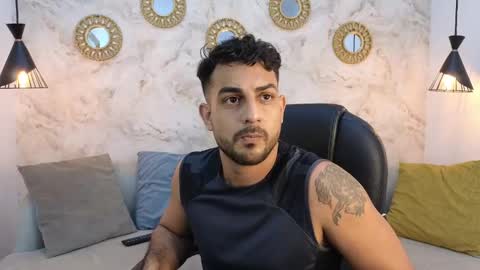 Snapshot of david_oliveira chatting on February 3, 8:46 pm JF oliveira online show from February 3, 8:46 pm