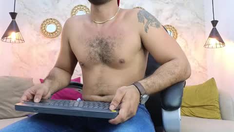 Snapshot of david_oliveira chatting on December 13, 4:05 pm JF oliveira online show from December 13, 4:05 pm