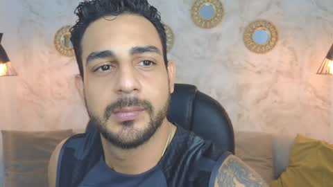 Snapshot of david_oliveira chatting on January 30, 2:04 pm JF oliveira online show from January 30, 2:04 pm