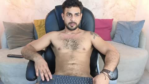 Snapshot of david_oliveira chatting on January 24, 1:36 pm JF oliveira online show from January 24, 1:36 pm