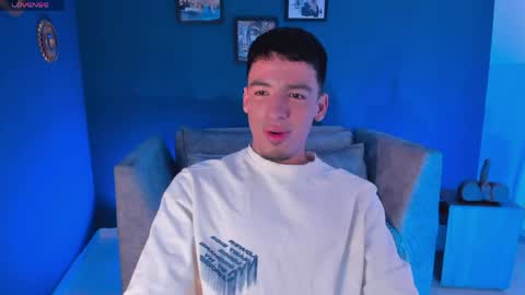 david_osoriox online show from April 15, 8:53 pm