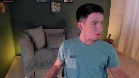 david_osoriox online show from April 21, 8:26 pm